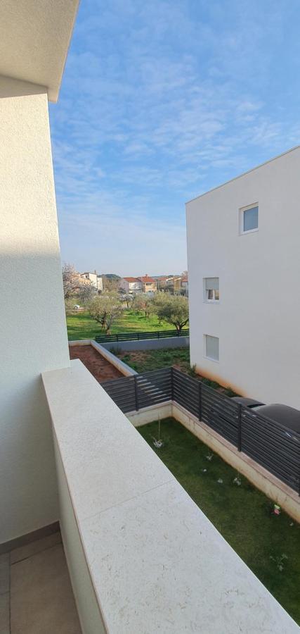 Apartment Sunrise With Private Parking Pula Extérieur photo