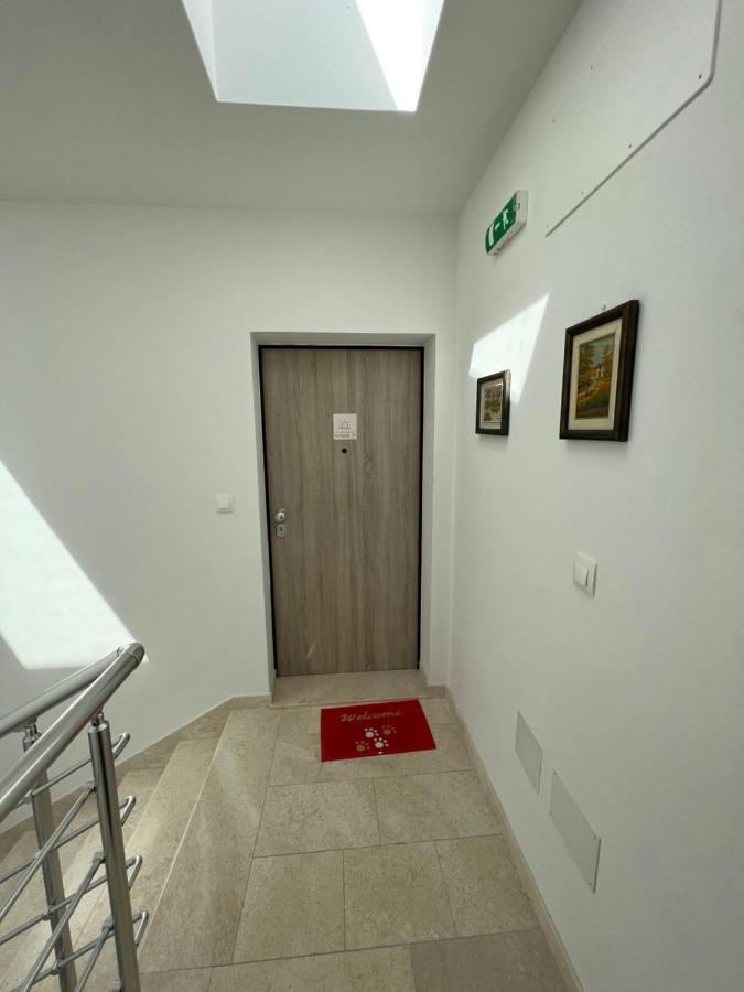 Apartment Sunrise With Private Parking Pula Extérieur photo