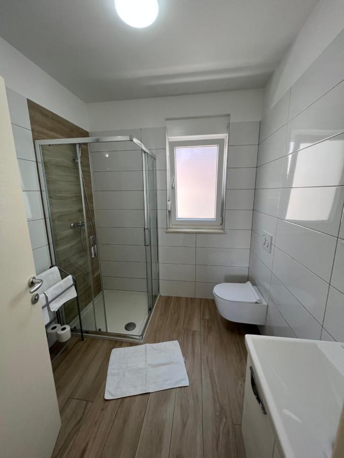 Apartment Sunrise With Private Parking Pula Extérieur photo